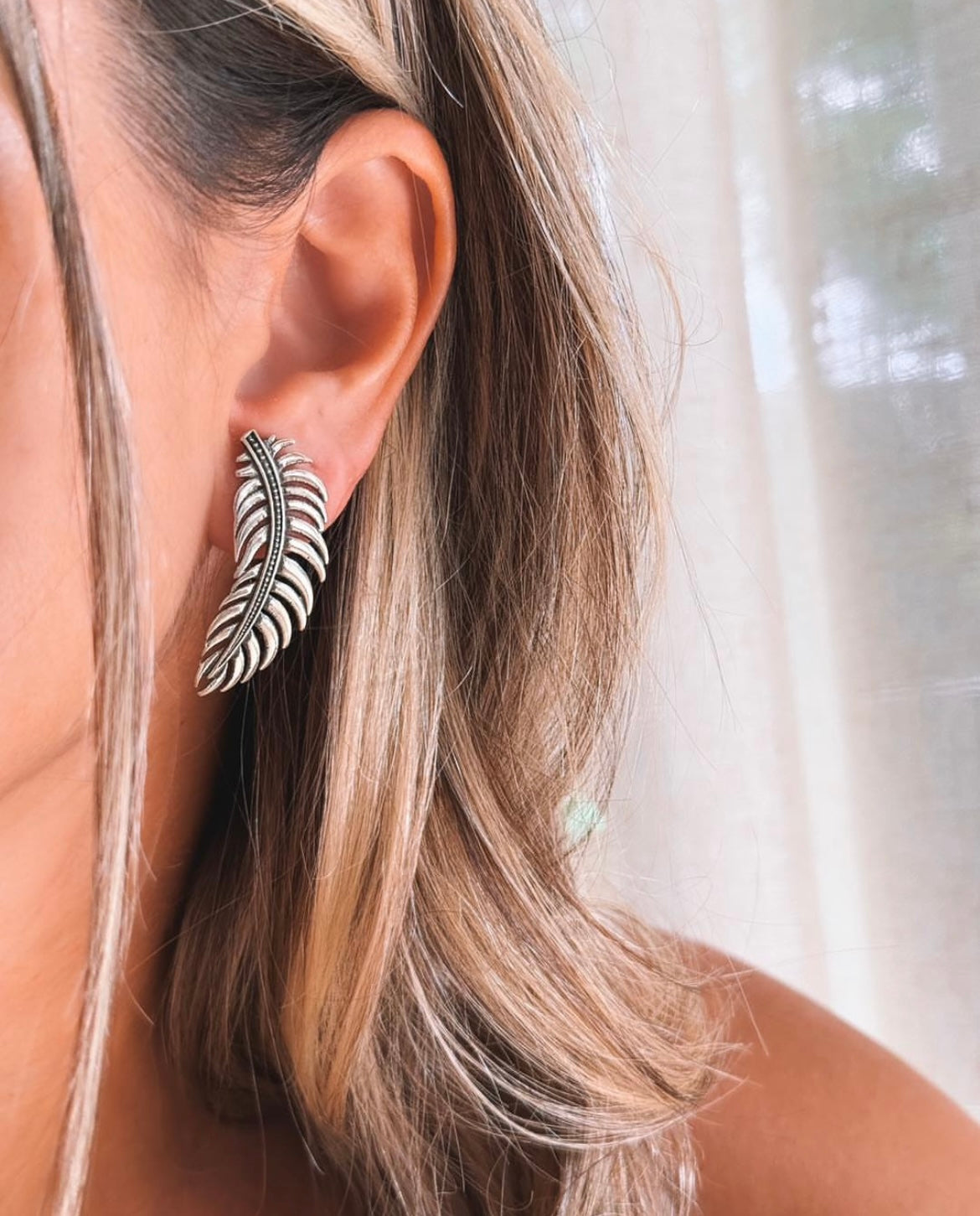 Curved Feather Earrings
