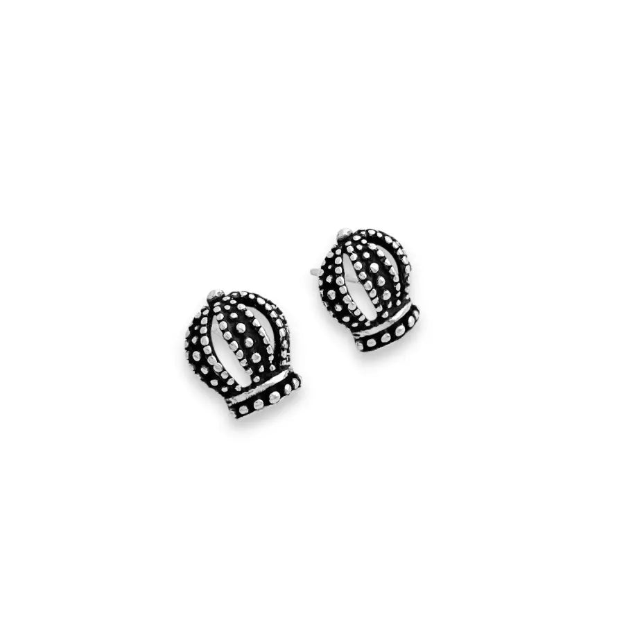 Granulated crown stud earrings