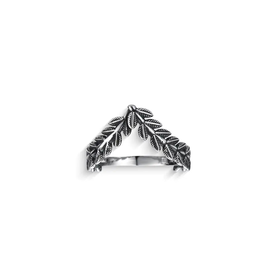 Chevron leaf pattern ring