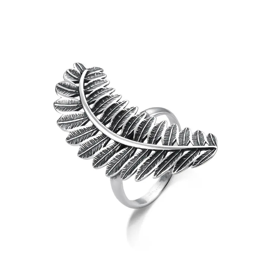 Curved leaf ring