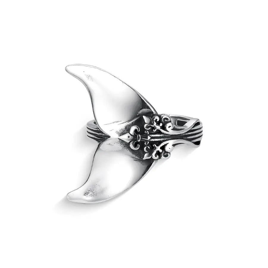 Detailed mermaid tail ring