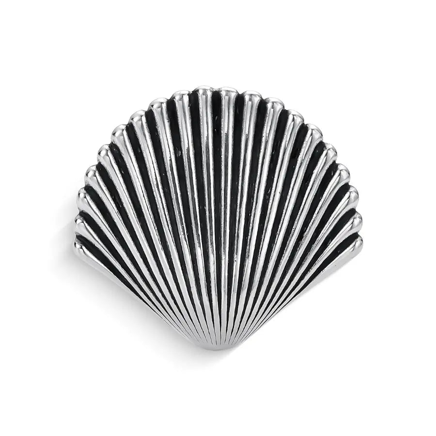 Statement seashell ring