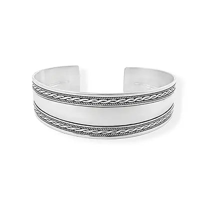 Adjustable gypsy cuff