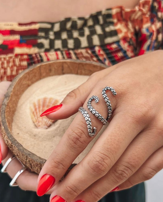 Adjustable Octopus Tentacle Ring