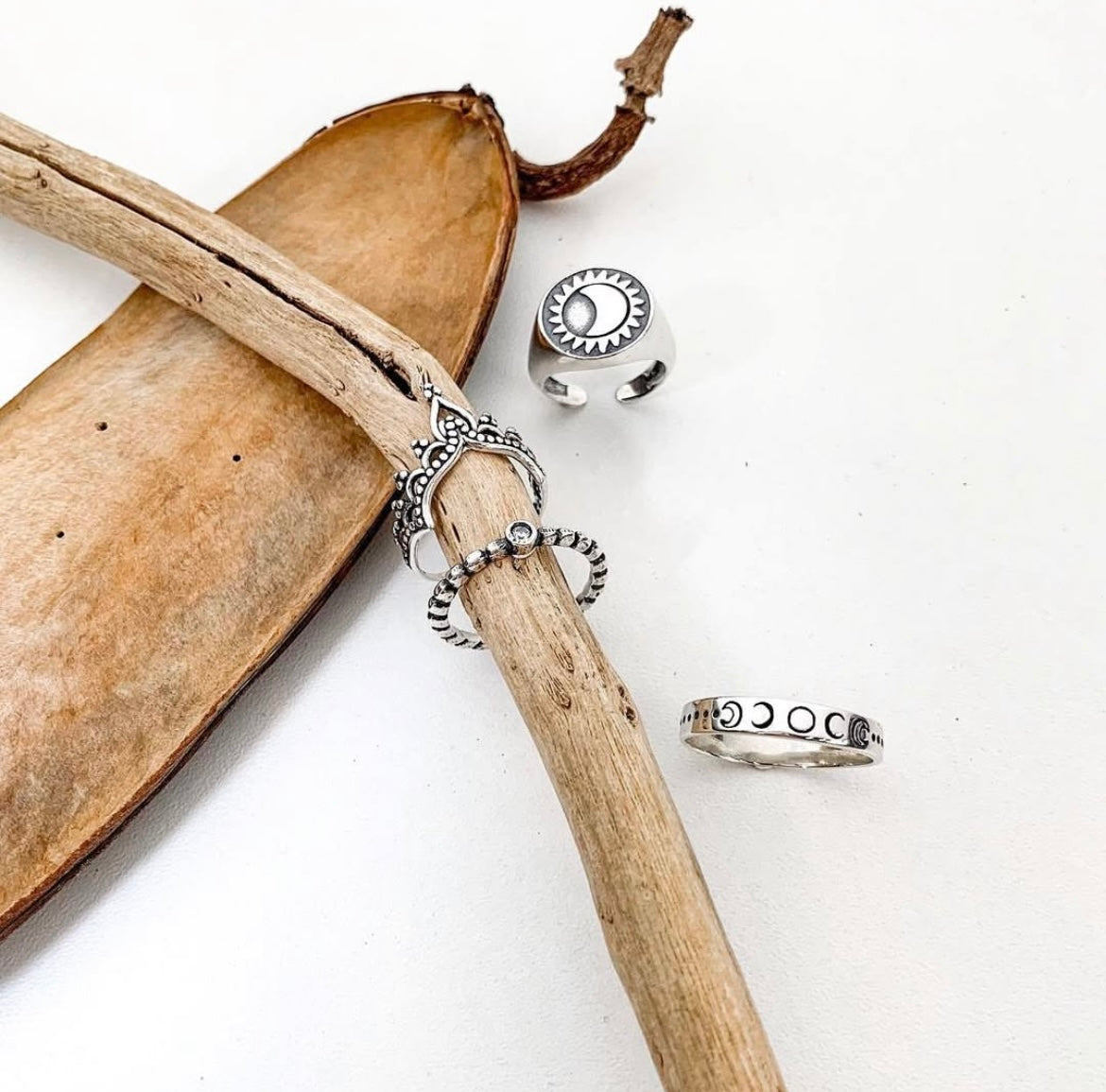 Arabesque Chevron Ring