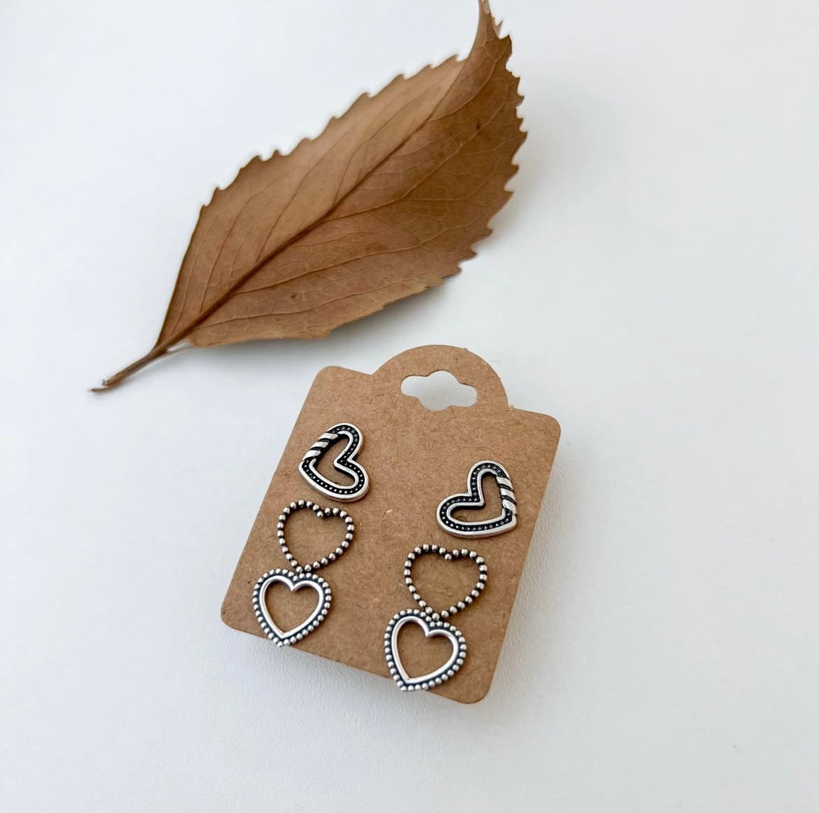 Cutout Heart Stud Earrings