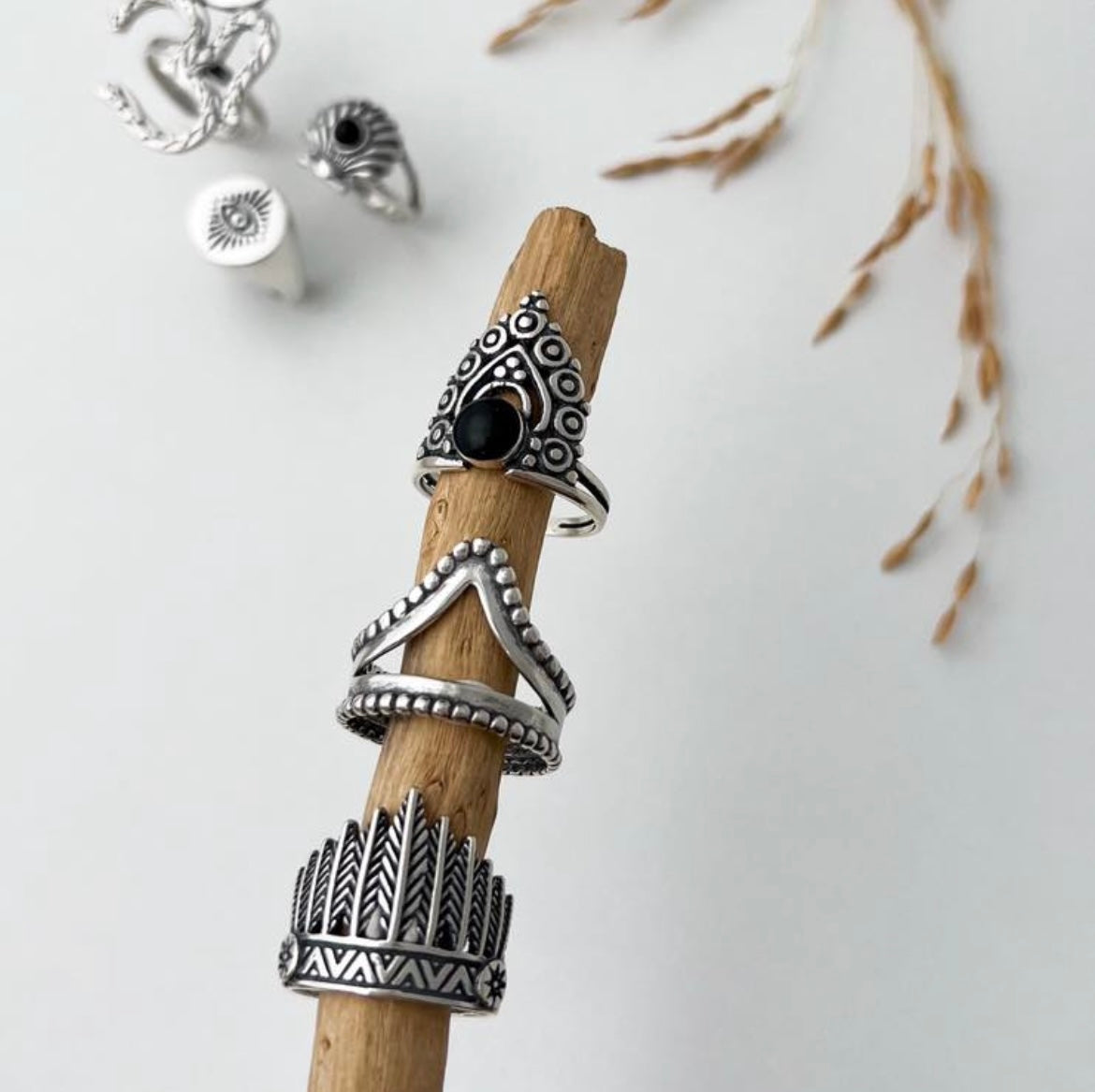 Beaded V-Shaped Ring
